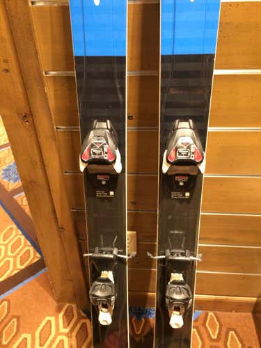 Men's 2017 Volkl Powder 98’s Skis With Bindings Max Din 12
