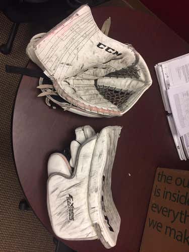 CCM Extreme Flex Pro Goalie Glove & Blocker Regular Senior Pro Stock