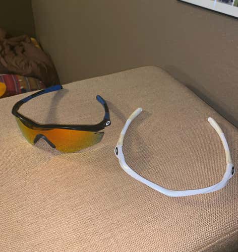 Oakley M Frame x 2