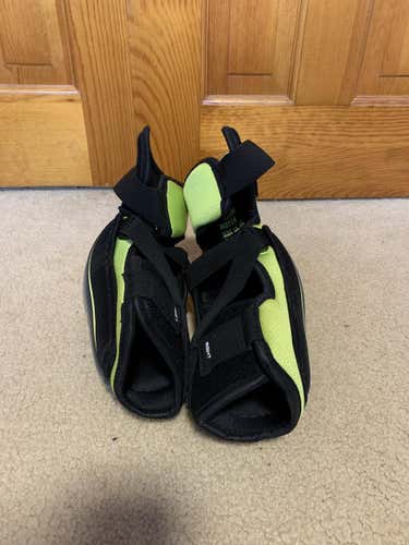 Warrior Alpha QX Elbow Pads Senior