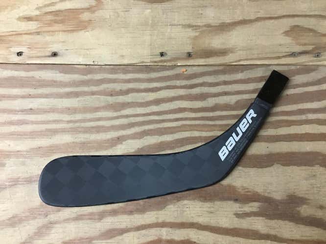 New Bauer Vapor APX Righty Stick Blades (2 pack)