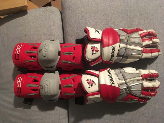 Dan Dawson Boston Blazers gloves / STX G22s. Box package