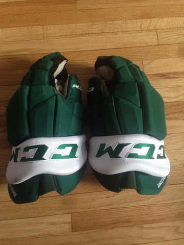 Ccm Pro Stock D1 Team Issued Gloves
