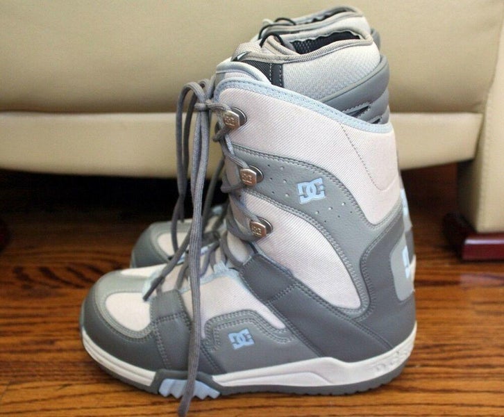 DC PHASE GIRLS SNOWBOARD BOOTS YOUTH SIZE 10 $200 | SidelineSwap