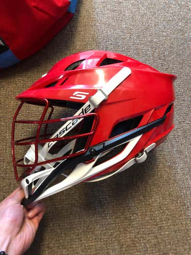 St. John’s Team Issued Cascade S