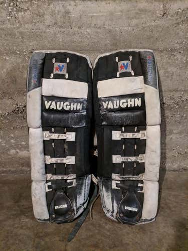 Vaughn VPG 950 Leg Pads 34" black/