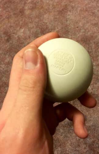 20 lacrosse balls very grippy and cheap