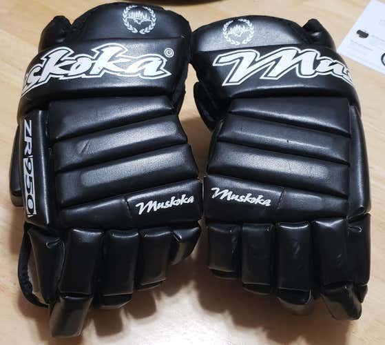 Muskoka ZR859 Hockey Gloves Senior