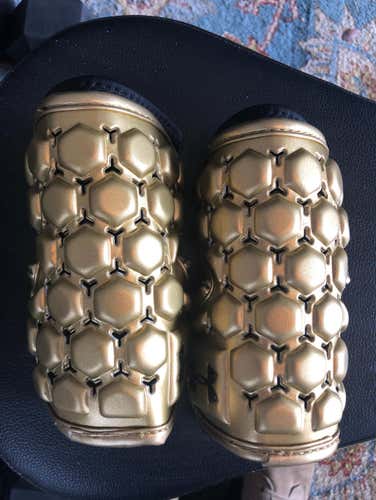Brand New Norte Dame Elbow Pads