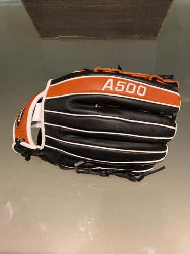 New Wilson A500 Glove