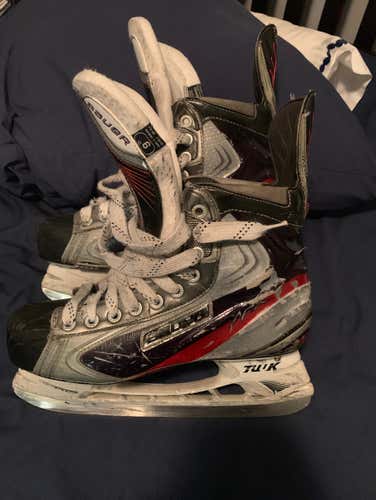 Bauer Vapor APX w/(new Step Steel)