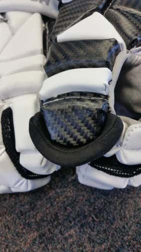 New Epoch Integra Goalie Gloves