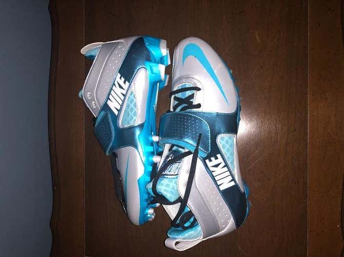 Cascade Helmet/hopkins cleats/maverik gloves