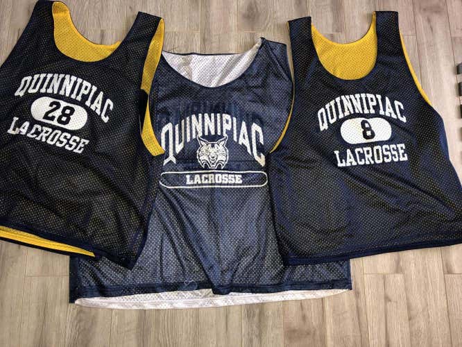Quinnipiac University Reversible Pinnies (#7, 8, 28, 86)