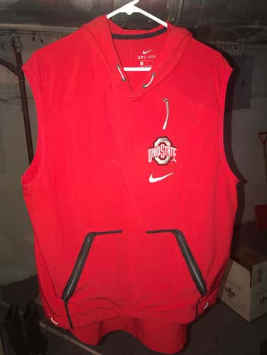 Ohio State Large Dri Fit Sleeveless Jacket