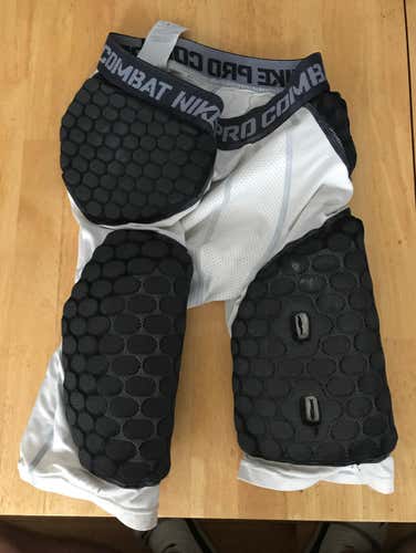 Nike Pro Combat Girdle (Small)