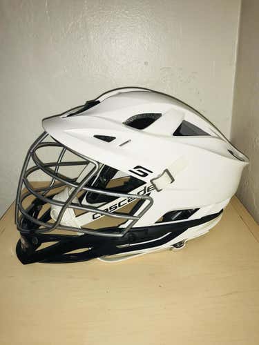 New Cascade S Helmet Adult HIGHLY NEGOTIABLE