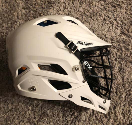 STX Stallion 700