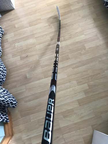 Bauer RH ADV stick dressed as 1X Lite 87 flex p92