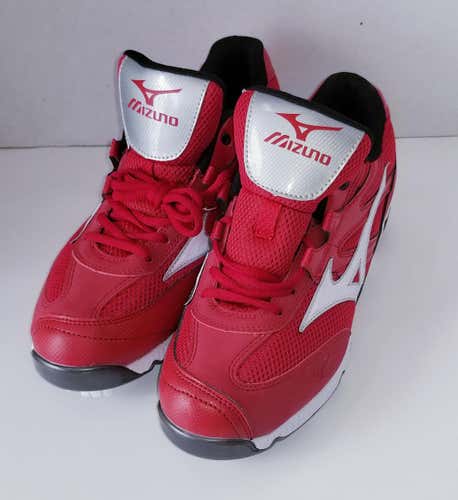 Mizuno Red Cleats for Baseball/Softball