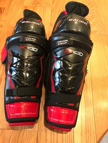 Bauer X100 Shin Pads