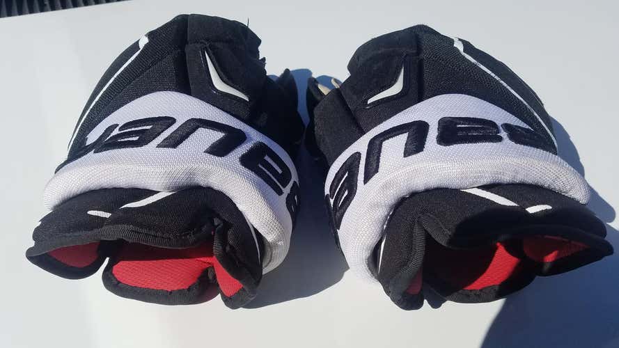 Bauer Vapor APX2 Pro Gloves Senior Pro Stock