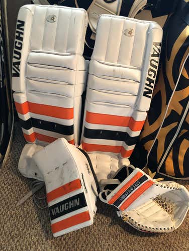Michal Neuvirth Vaughn Pro Stock Set