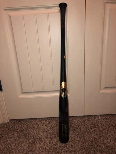 Chandler Wood Bat