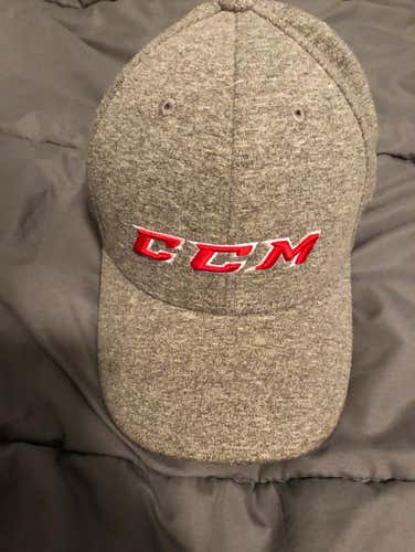 CCM Flex Fit Hat LG/XL