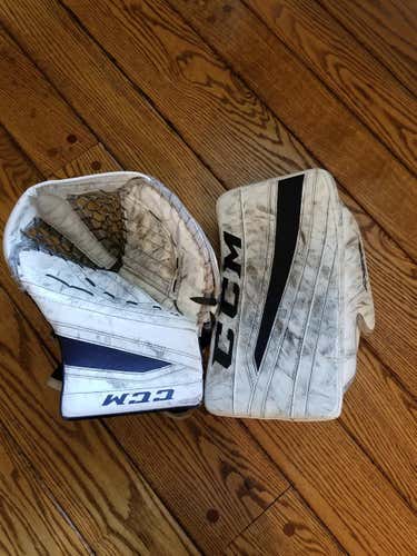 CCM Extreme Flex 500 Goalie Glove & Blocker Regular Senior