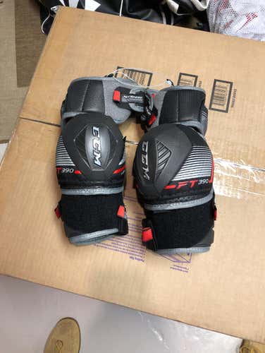 CCM FT390 Elbow Pads