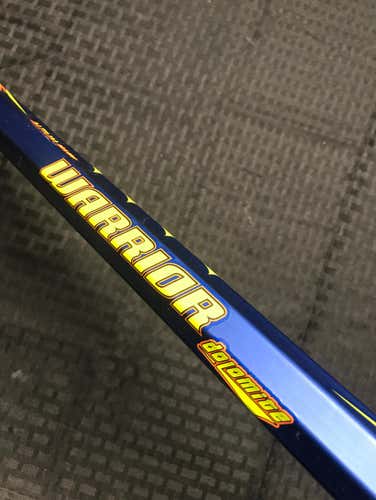 New With Tags Warrior Dolomite Attack Middie Shaft Lax Stick Blue