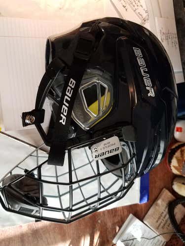 Barely used, Bauer Senior Re-Akt 95 Helmet Pro Stock-helmet & cage