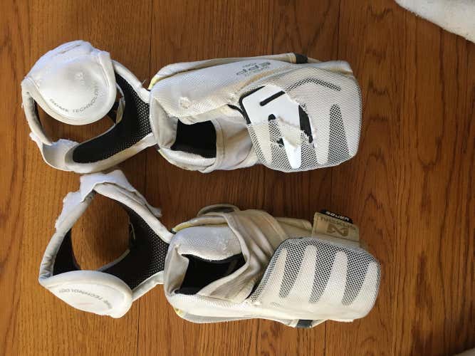 Used Medium Nexus Elbow Pads