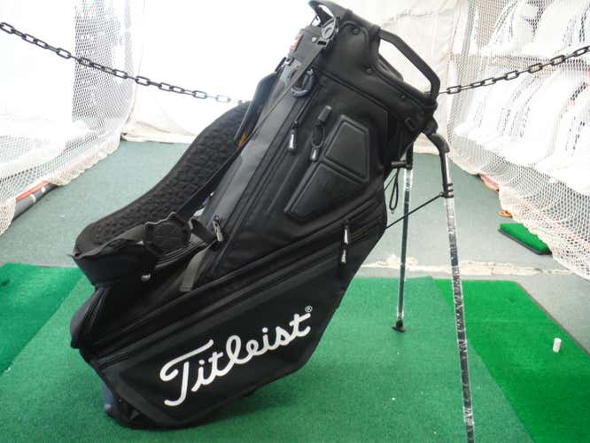 New Titleist Players 14 Stand Bag - Black