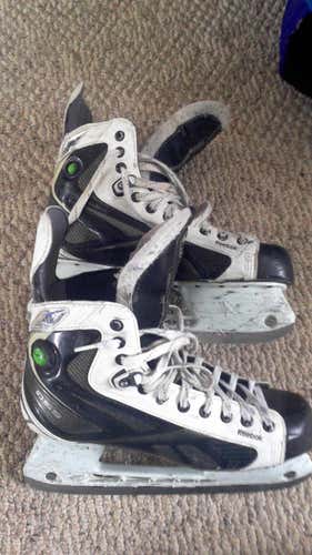 Reebok White  Skates