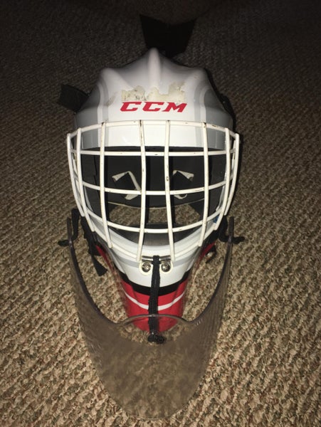 (PRICE DROP)CCM 7000 JR Goalie Mask(Bauer Neck Guard Included)