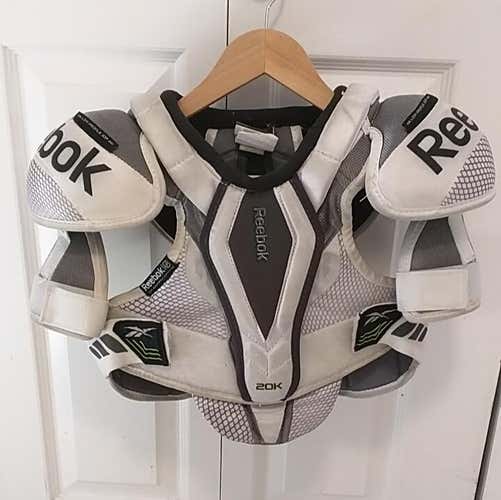 Reebok 20K Shoulder Pads Jr. Med.
