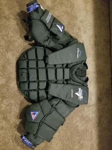 Vaughn Goalie Chest Protector Senior