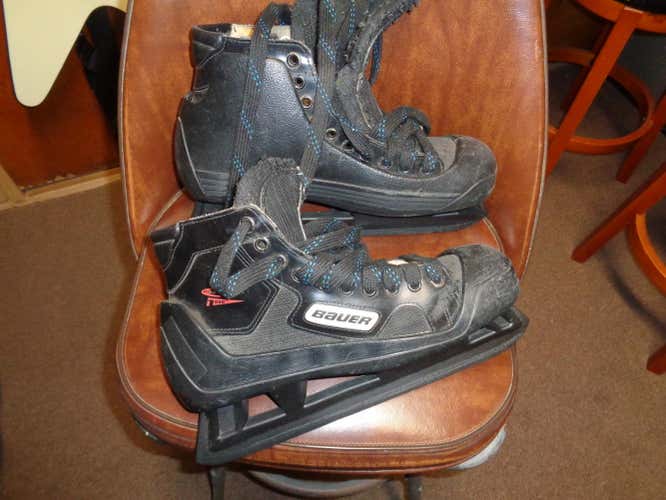 Bauer Goalie Skates Senior Size 8