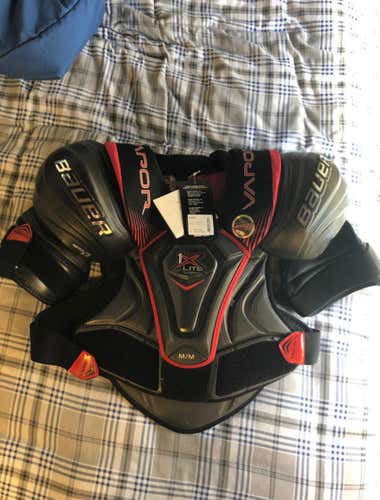 Bauer Vapor 1x Lite Shoulder Pads