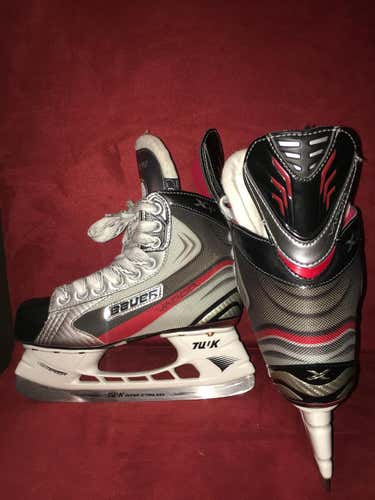 Bauer Vapor X4.0 Ice Hockey Skates Junior Size 3 Wide Show Size 4 US