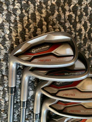 TaylorMade AeroBurner Left Handed Irons 6-SW Winn DriTac Grip