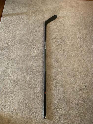 Easton V9 100 Flex 5 Lie Marek Zidlicky Toe Curve