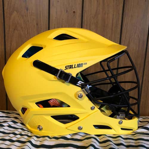 New STX Stallion 650 Varsity Men's Lacrosse Helmet