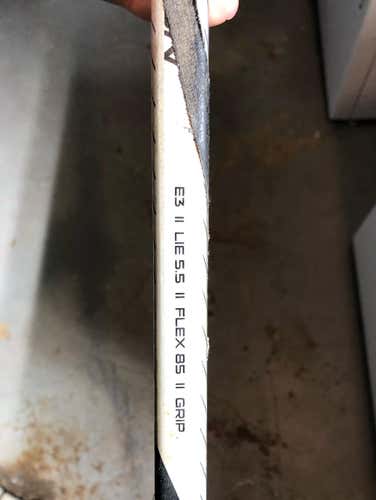 Easton V9 LE