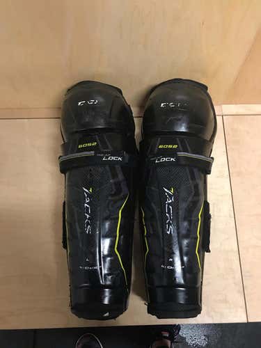 CCM Tacks 6052 Shin Pads Senior 16"