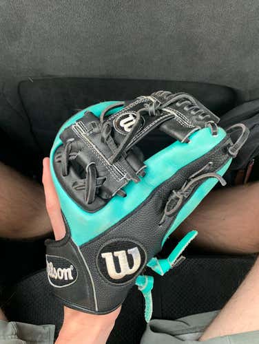 Wilson A2000 RC22 (Robinson Cano) Game Model