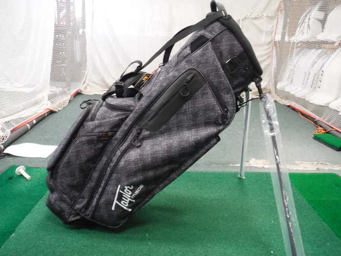 New TaylorMade Flextech Lifestyle Bag - Canvas