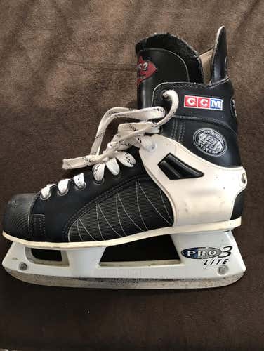 Ccm 452 Skates Size 10
